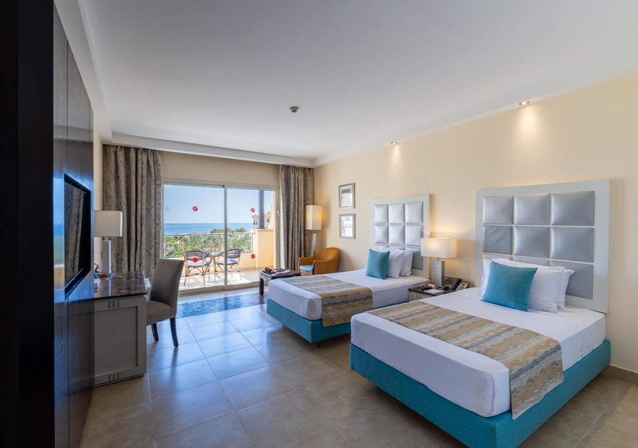 Oferta Especial - Quarto Duplo Deluxe com Vista Mar - Apenas Egípcios e Residentes